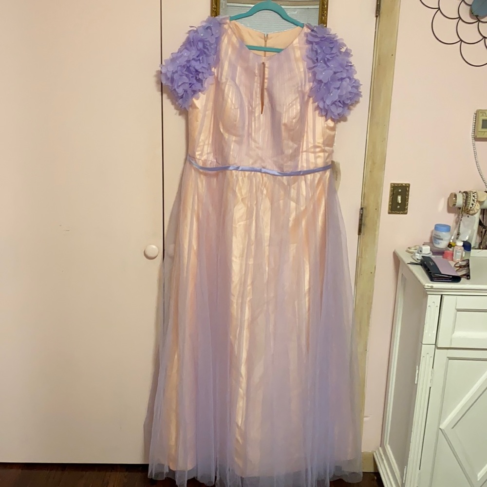 NWT pink&purple tulle prom dress with floral sleev